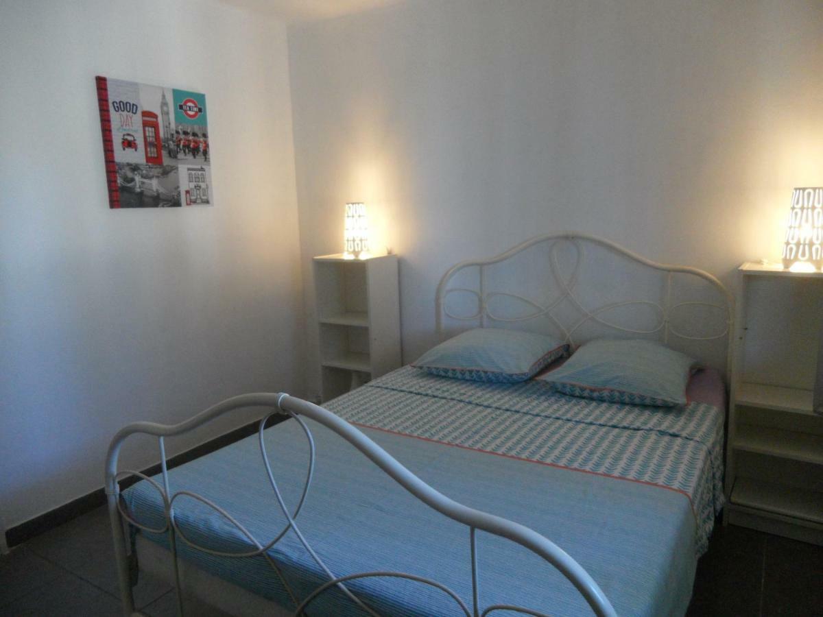 Apartmán Mas Vincent La Fare-les-Oliviers Exteriér fotografie