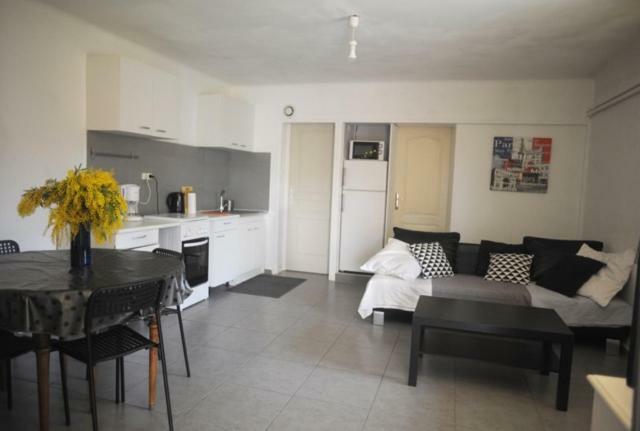 Apartmán Mas Vincent La Fare-les-Oliviers Exteriér fotografie